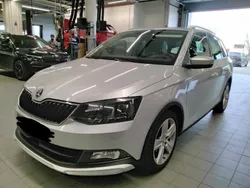Silber Gebraucht 2017 Skoda Fabia Ambition Kombi | 6.999 € (Guter Preis)