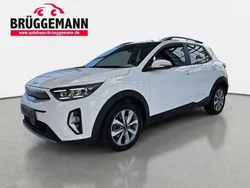Weiß Gebraucht 2023 Kia Stonic Vision SUV | 17.490 € (Fairer Preis)