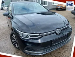Schwarz Gebraucht 2023 VW Golf VIII Move Limousine | 20.990 € (Fairer Preis)