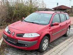 Rot Gebraucht 2008 Renault Mégane GrandTour Avantage Kombi | 600 € (Guter Preis)