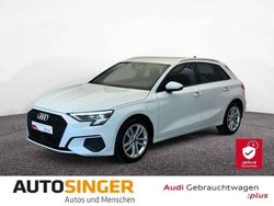 Gletscherweiß metallic Gebraucht 2023 Audi A3 Sportback e-tron Ambiente Limousine | 32.430 € (Teuer)