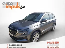 Graphitegrau (5x5x) Gebraucht 2024 Skoda Karoq Selection SUV | 30.190 € (Guter Preis)
