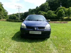 Blau Gebraucht 2005 Renault Clio II Campus Limousine | 2.200 € (Fairer Preis)