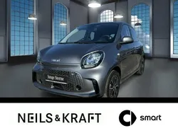 Grau Gebraucht 2021 Smart ForFour Electric Drive Limousine | 13.780 € (Teuer)