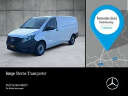 Weiß Gebraucht 2022 Mercedes Vito Van / Kleinbus | 27.358 € (Etwas zu teuer)