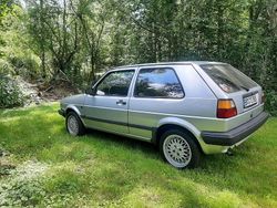 Silber Gebraucht 1990 VW Golf II Kleinwagen | 5.850 €
