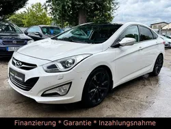 Weiß Gebraucht 2012 Hyundai i40 Premium Limousine | 9.900 € (Etwas zu teuer)