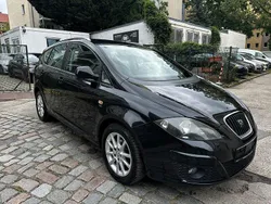 Schwarz Gebraucht 2009 Seat Altea XL Stylance Van / Kleinbus | 4.900 € (Fairer Preis)