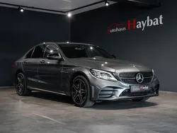 Grau Gebraucht 2019 Mercedes C400 AMG Limousine | 35.950 € (Etwas zu teuer)