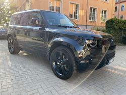 Schwarz Gebraucht 2023 Land Rover Defender SE Dynamic SUV | 87.990 €