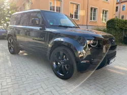 Schwarz Gebraucht 2023 Land Rover Defender SE Dynamic SUV | 87.990 €
