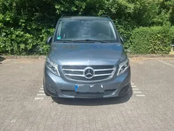 Grau Gebraucht 2015 Mercedes V250 Avantgarde Van / Kleinbus | 31.900 € (Fairer Preis)