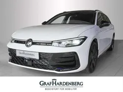 Pure white Gebraucht 2025 VW Passat R-line Kombi | 51.765 € (Guter Preis)
