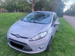 Silber Gebraucht 2011 Ford Fiesta Champions Edition Kleinwagen | 2.990 € (Fairer Preis)