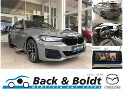 Berninagrau bernsteineffekt Gebraucht 2021 BMW 540 Shadowline Kombi | 37.450 €