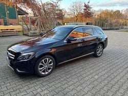 Schwarz Gebraucht 2015 Mercedes C250 Kombi | 13.299 € (Superpreis)