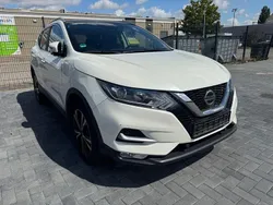 Pearl white Gebraucht 2018 Nissan Qashqai N-Connecta SUV | 12.490 € (Superpreis)