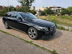 Schwarz Gebraucht 2019 Mercedes E220 Avantgarde Kombi | 11.990 € (Superpreis)