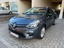 Grau Gebraucht 2020 Renault Clio V LIMITED Limousine | 9.990 € (Fairer Preis)