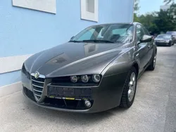 Grau Gebraucht 2008 Alfa Romeo 159 Progression Limousine | 2.850 € (Guter Preis)