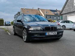 Blau Gebraucht 2000 BMW 328 Kombi | 2.400 € (Teuer)