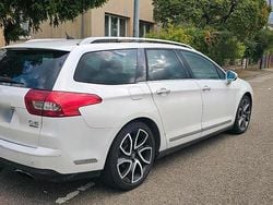 Rot Gebraucht 2011 Citroën C5 Exclusive Kombi | 3.300 € (Guter Preis)