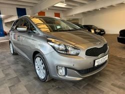 Silber Gebraucht 2017 Kia Carens 2 Van / Kleinbus | 8.999 € (Guter Preis)