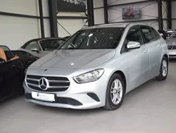 Silber Gebraucht 2020 Mercedes B200 Style Van / Kleinbus | 19.899 € (Superpreis)