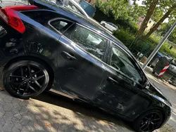 Schwarz Gebraucht 2012 Volvo V40 Kombi | 8.000 € (Guter Preis)