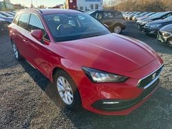 Rot Gebraucht 2022 Seat Leon ST Style Kombi | 16.698 € (Guter Preis)