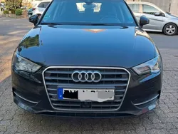 Schwarz Gebraucht 2015 Audi A3 Attraction Limousine | 11.500 € (Guter Preis)