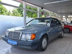 Blau Gebraucht 1987 Mercedes E300 Coupé | 6.990 €