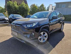 Tiefschwarz (metallic) Gebraucht 2020 Toyota RAV4 Hybrid Basis SUV | 32.650 € (Etwas zu teuer)