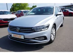Silber Gebraucht 2023 VW Passat Kombi | 26.990 € (Guter Preis)