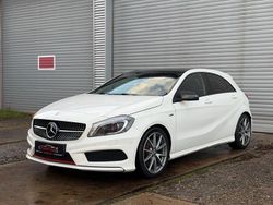 Weiß Gebraucht 2015 Mercedes A250 AMG line Limousine | 14.990 € (Guter Preis)