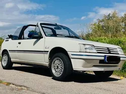 Weiß Gebraucht 1991 Peugeot 205 Cabrio | 6.900 €
