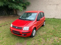 Rot Gebraucht 2005 Fiat Panda Kleinwagen | 1.950 € (Fairer Preis)