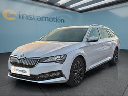 Weiß Gebraucht 2023 Skoda Superb Kombi | 33.249 € (Etwas zu teuer)