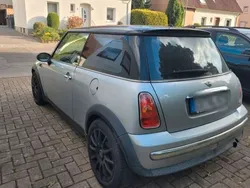 Grau Gebraucht 2004 Mini Cooper Kleinwagen | 1.700 € (Guter Preis)