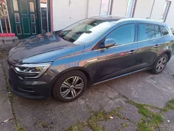 Grau Gebraucht 2022 Renault Mégane IV Equilibre Limousine | 21.000 € (Etwas zu teuer)