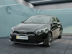 Schwarz Gebraucht 2024 Kia Ceed Spirit Limousine | 27.350 € (Fairer Preis)