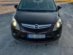 Braun Gebraucht 2012 Opel Zafira Van / Kleinbus | 3.500 €