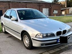 Silber Gebraucht 1998 BMW 520 Limousine | 6.990 € (Teuer)