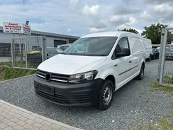 Weiß Gebraucht 2018 VW Caddy Maxi Van / Kleinbus | 5.990 €