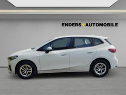 Weiß Gebraucht 2022 BMW 218 Active Tourer Performance Van / Kleinbus | 24.900 € (Etwas zu teuer)