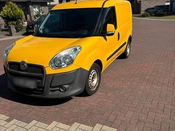 Gelb Gebraucht 2011 Fiat Doblò Van / Kleinbus | 4.800 € (Fairer Preis)