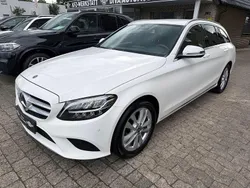 Weiß Gebraucht 2018 Mercedes C180 Limousine | 24.999 € (Fairer Preis)