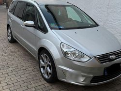 Silber Gebraucht 2011 Ford Galaxy Van / Kleinbus | 4.999 € (Fairer Preis)