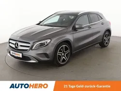 Grau Gebraucht 2015 Mercedes GLA200 Urban SUV | 19.790 € (Fairer Preis)