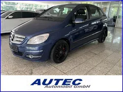 Blau Gebraucht 2009 Mercedes B200 Van / Kleinbus | 4.745 € (Superpreis)